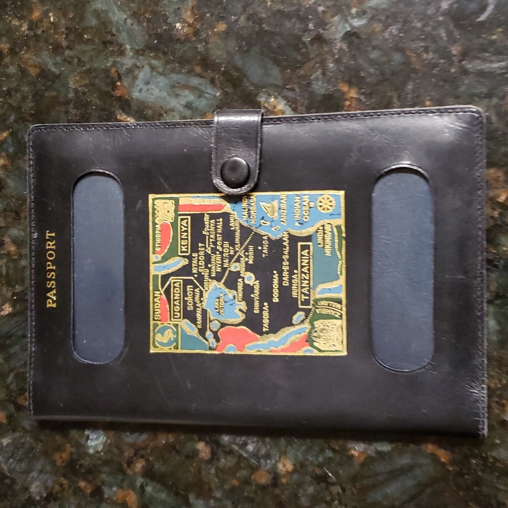 Vintage Passport Holder. - Picture 4 of 10
